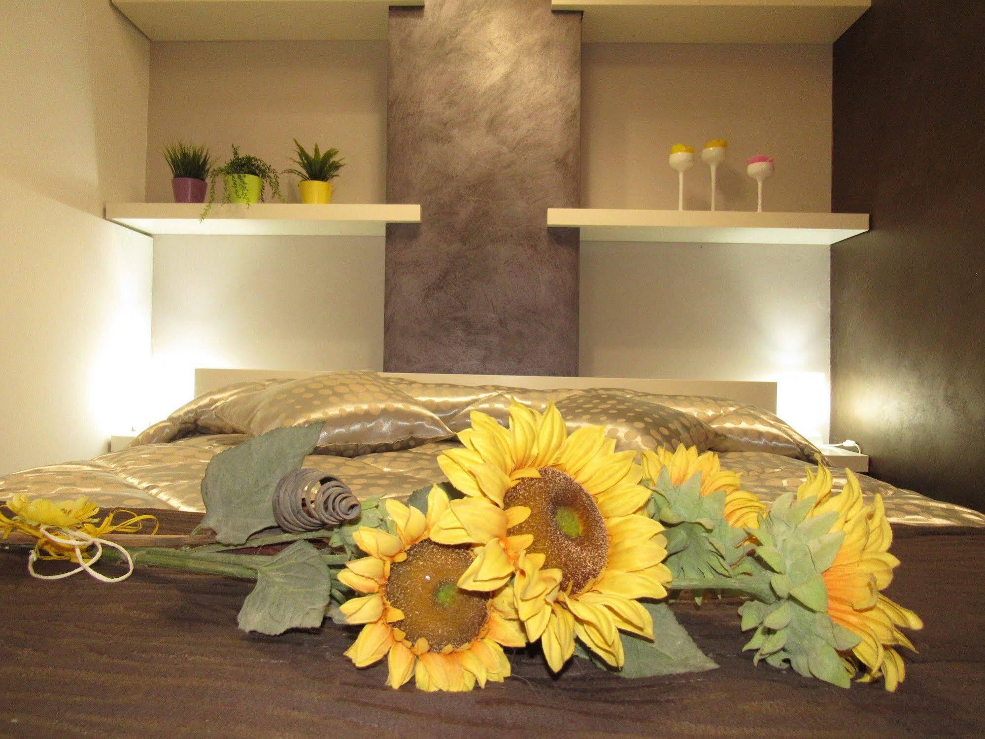 ラグーザ La Voce Del Violino Bed & Breakfast エクステリア 写真